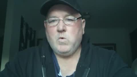 Snapshot of tattzsexy chatting on October 24, 8:33 am tattzsexy online show from October 24, 8:33 am