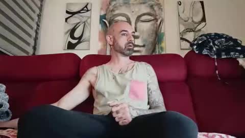 Tatuado20cm online show from April 6, 5:19 am