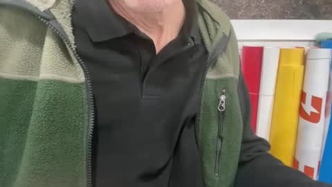 Snapshot of tauromolo chatting on October 28, 12:25 am tauromolo online show from October 28, 12:25 am