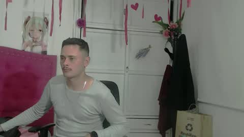 Snapshot of taurosex2025 chatting on November 14, 1:15 am taurosex2025 online show from November 14, 1:15 am