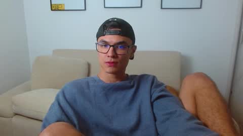 Snapshot of taurus4k chatting on January 25, 2:04 am taurus4k online show from January 25, 2:04 am