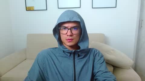 Snapshot of taurus4k chatting on February 4, 2:07 am taurus4k online show from February 4, 2:07 am