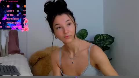 TayaKayan online show from December 20, 2:52 am