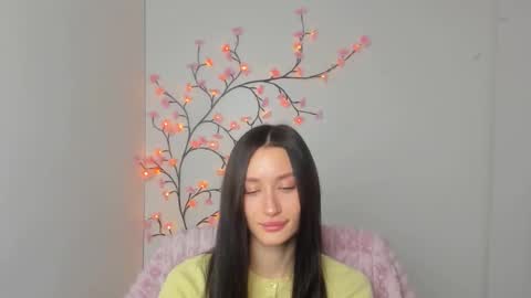 Taya online show from March 25, 6:30 am