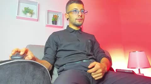 Snapshot of tayer_bennet chatting on September 20, 3:40 am tayer_bennet online show from September 20, 3:40 am