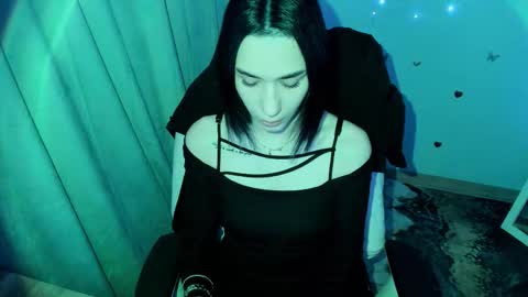 Tayla online show from December 15, 7:45 am