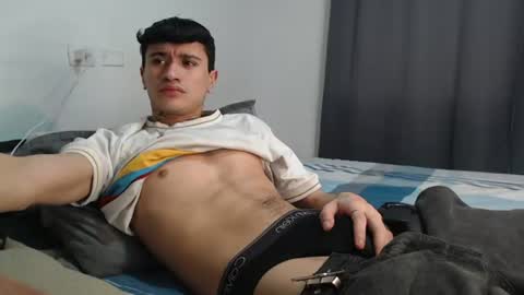 independent model online show from June 18, 1:37 pm