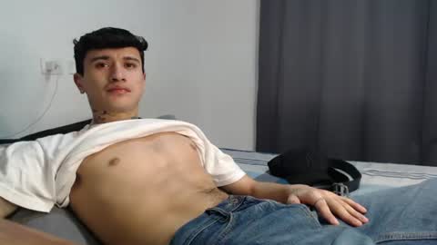 independent model online show from June 23, 6:44 am