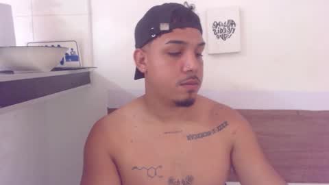 Snapshot of taylor_collins_2 chatting on October 11, 2:48 pm taylor_collins_2 online show from October 11, 2:48 pm