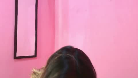 Snapshot of taylor_lii0 chatting on April 23, 9:28 pm taylor lii0425 online show from April 23, 9:28 pm