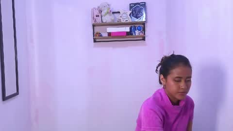 Snapshot of taylor_lii0 chatting on May 15, 11:34 pm taylor lii0425 online show from May 15, 11:34 pm