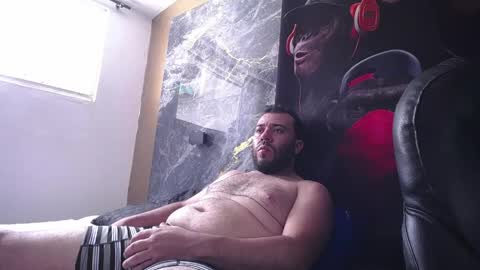 taylor_rodas online show from May 23, 6:01 pm
