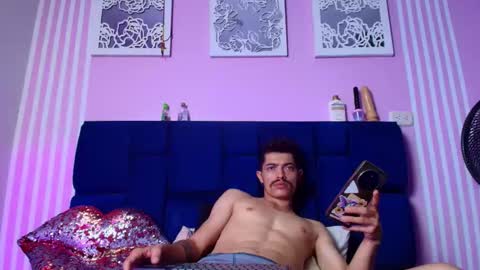 Snapshot of taylor_stele chatting on June 11, 12:32 am taylor stele online show from June 11, 12:32 am