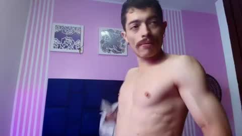 Snapshot of taylor_stele chatting on June 11, 9:24 pm taylor stele online show from June 11, 9:24 pm