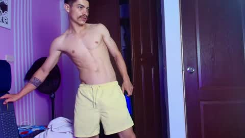 Snapshot of taylor_stele chatting on June 12, 7:57 pm taylor stele online show from June 12, 7:57 pm