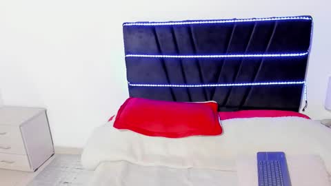 Snapshot of taylormaccurdy_ chatting on February 3, 4:34 pm taylormaccurdy_ online show from February 3, 4:34 pm