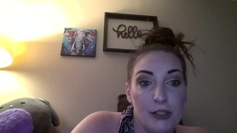Taylor Sunshine online show from July 16, 8:04 pm