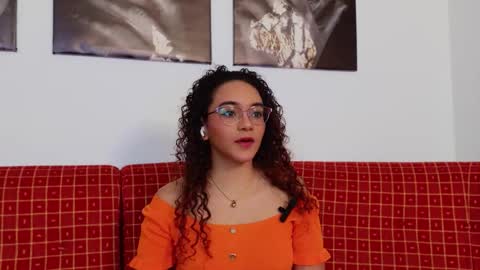 Tay Tay online show from February 15, 8:16 pm