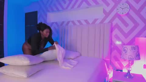 Tayra horny for you online show from July 15, 4:18 am