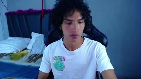 Tayron online show from May 15, 5:53 pm