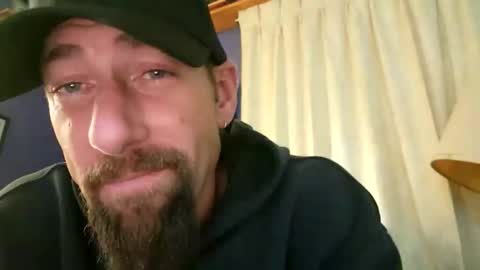 Snapshot of tdave486 chatting on May 17, 12:45 pm tdave486 online show from May 17, 12:45 pm