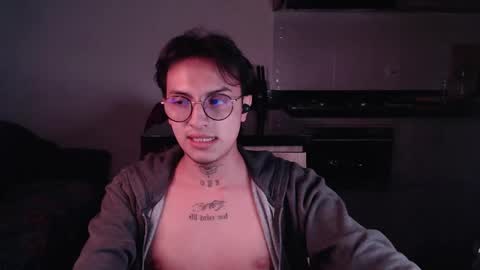 Snapshot of te0__0 chatting on February 15, 5:09 am Teo independent model online show from February 15, 5:09 am