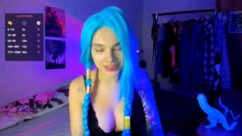 Snapshot of tea_rexx chatting on November 8, 7:12 pm Kristina online show from November 8, 7:12 pm