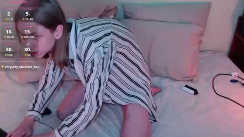 Mark online show from September 22, 6:32 pm