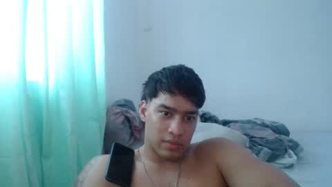 Snapshot of team23hot0 chatting on December 28, 9:51 pm team23hot0 online show from December 28, 9:51 pm