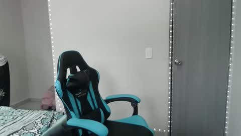 Snapshot of team23hot0 chatting on October 1, 7:20 pm team23hot0 online show from October 1, 7:20 pm