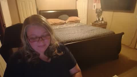 Snapshot of teamdixon chatting on June 11, 4:32 am Team Dixon online show from June 11, 4:32 am