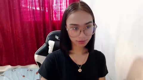 Snapshot of teamo_kiara chatting on March 17, 3:55 am your future wife online show from March 17, 3:55 am
