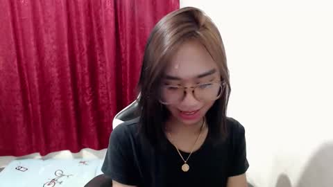 Snapshot of teamo_kiara chatting on March 19, 1:04 pm your future wife online show from March 19, 1:04 pm
