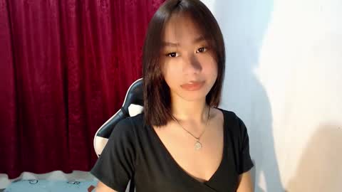 Snapshot of teamo_kiara chatting on April 4, 12:35 pm your future wife online show from April 4, 12:35 pm