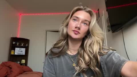 Snapshot of teamtragic chatting on September 13, 1:05 am Katy online show from September 13, 1:05 am