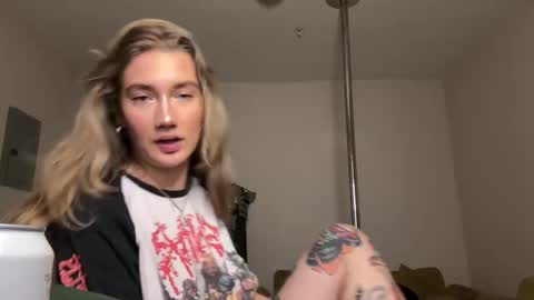 Katy online show from December 22, 3:03 am