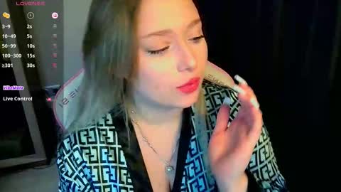 teasemily online show from March 9, 5:39 pm