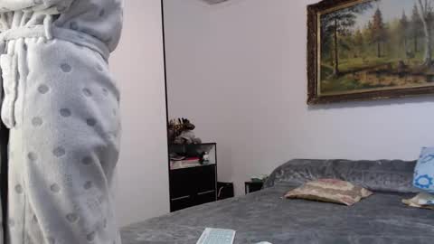 ALICIA--- online show from December 7, 10:45 am