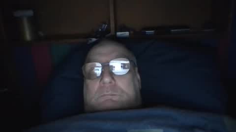 Mark online show from October 25, 7:52 pm