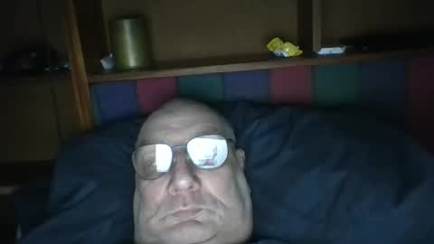 Mark online show from April 8, 7:08 am