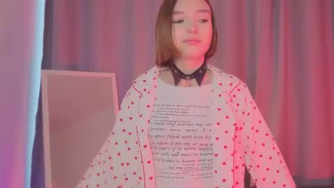 Snapshot of tecna_tonic chatting on January 14, 5:24 am all me precious online show from January 14, 5:24 am