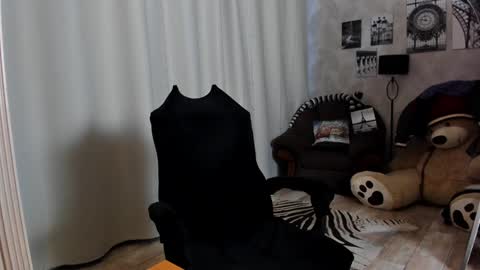 Teddy online show from January 15, 7:37 am