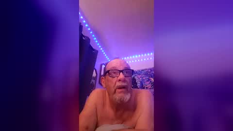 Snapshot of tedestep2 chatting on July 4, 12:06 am tedestep2 online show from July 4, 12:06 am