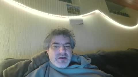Snapshot of teeforyou chatting on February 6, 1:21 am Peter online show from February 6, 1:21 am