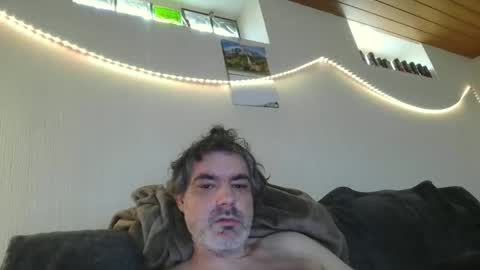 Snapshot of teeforyou chatting on March 9, 3:05 pm Peter online show from March 9, 3:05 pm