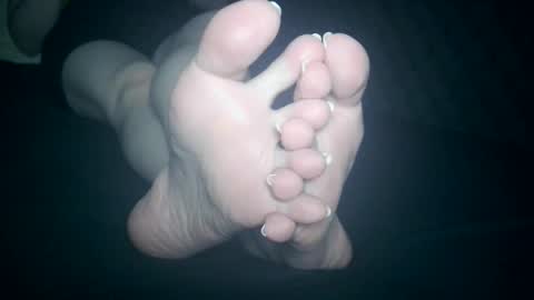 Viv West online show from October 25, 3:36 am