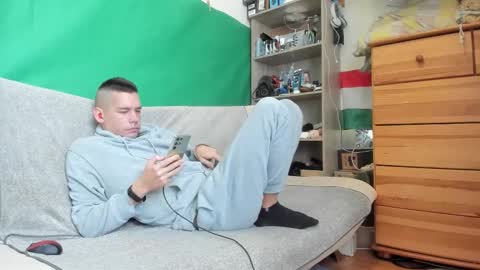 Virg Lszl online show from October 31, 11:22 am