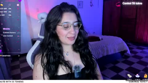 Snapshot of tellme_maddie chatting on May 27, 9:12 pm Maddie online show from May 27, 9:12 pm