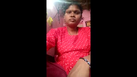 Snapshot of telugusmart_54 chatting on February 11, 7:35 am telugusmart_54 online show from February 11, 7:35 am