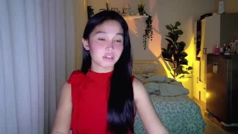 temptessa20 online show from October 30, 9:55 am